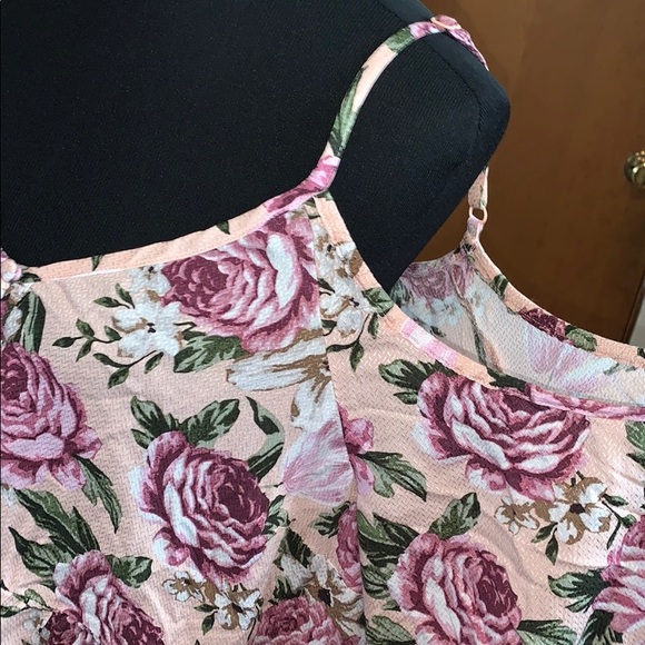 TORRID light pink floral cold shoulder babydoll! - Picture 6 of 8